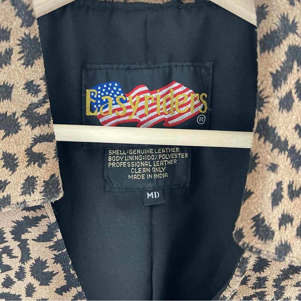 Vintage 90s Tan Black Suede Leather Cheetah Print V Neck Zip Up Biker Vest Top - Picture 6 of 10